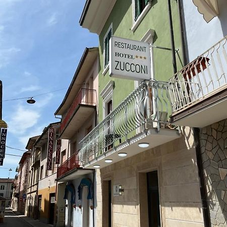 Hotel Zucconi 몬테카티니테르메 외부 사진