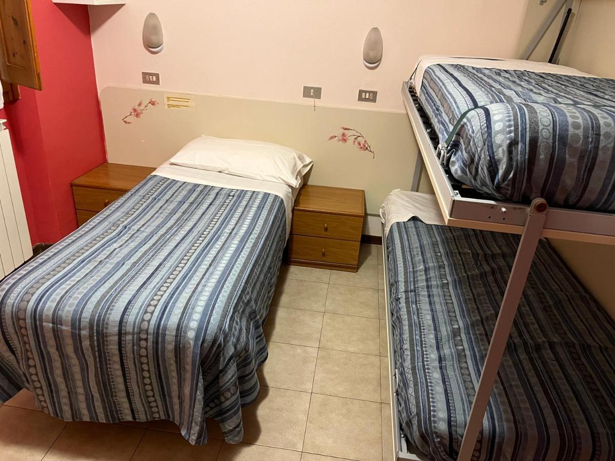 Hotel Zucconi 몬테카티니테르메 외부 사진