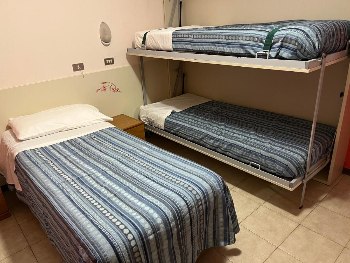 Hotel Zucconi 몬테카티니테르메 외부 사진